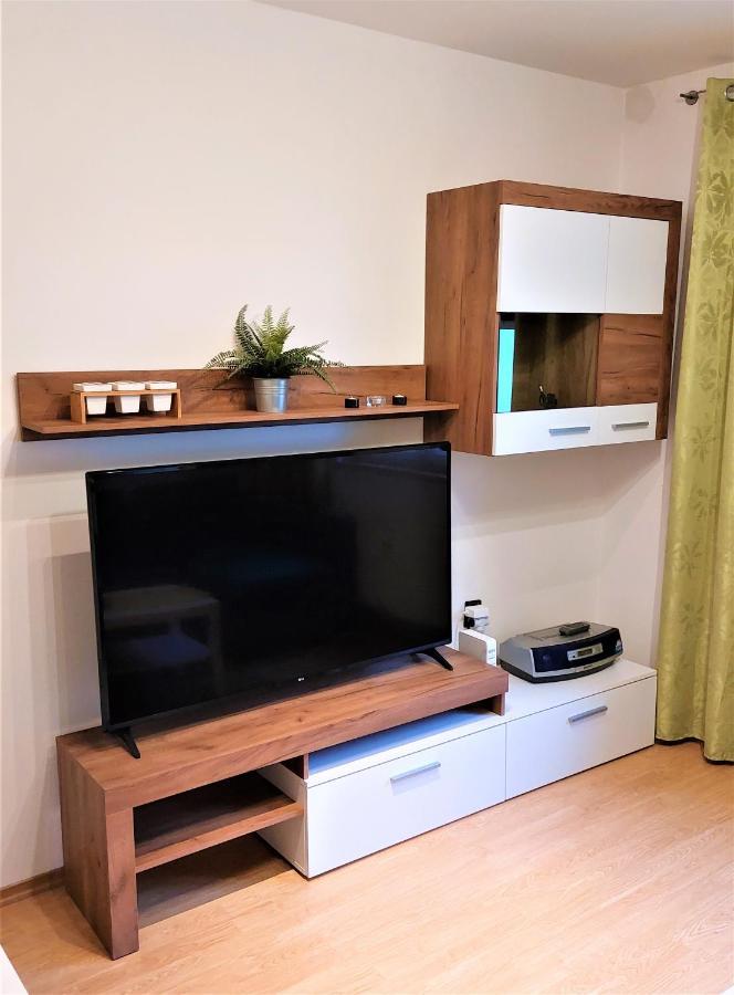 "Like A Home" Apartment Братислава Экстерьер фото