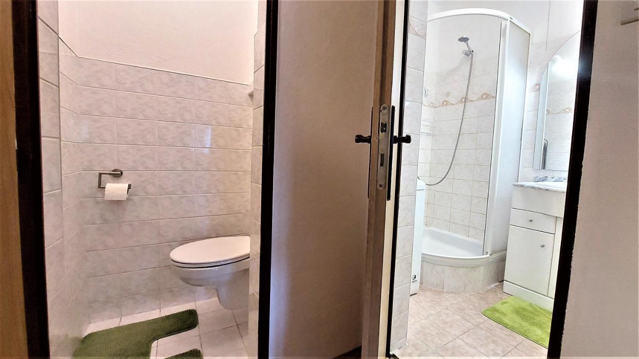"Like A Home" Apartment Братислава Экстерьер фото