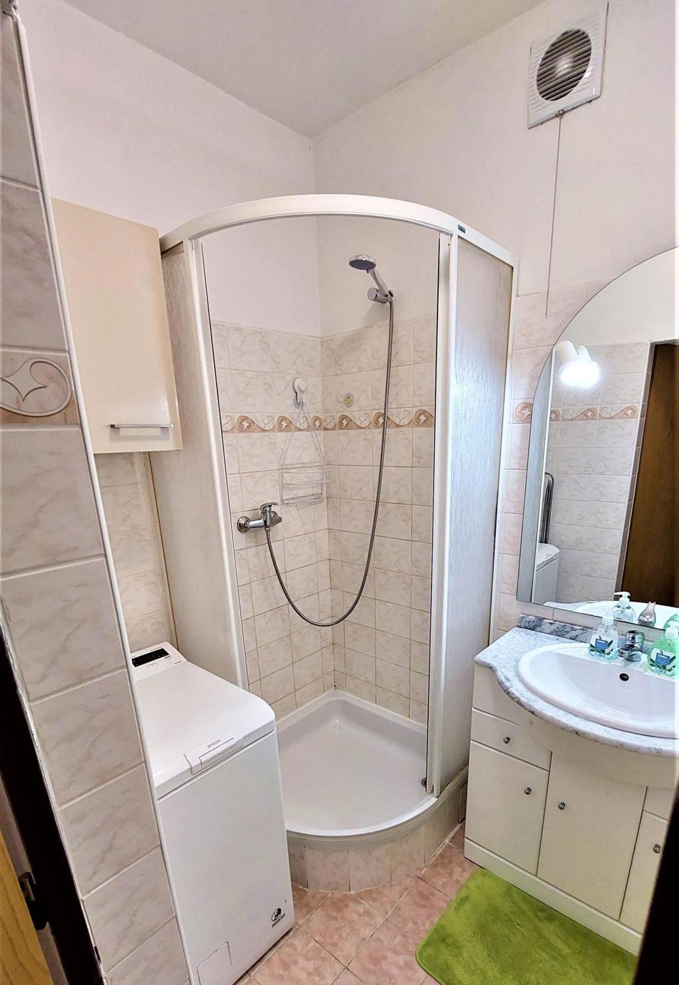 "Like A Home" Apartment Братислава Экстерьер фото